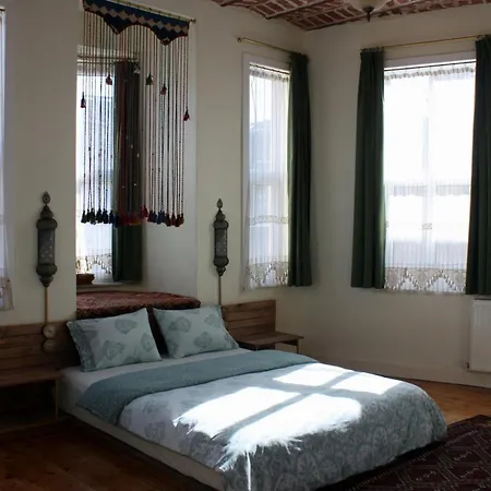 Stunning 5 Bedroom Sunlit Galata Istanbul