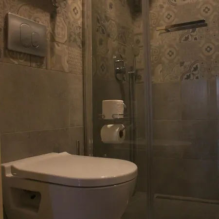 Stunning 5 Bedroom Sunlit Galata Апартаменты Стамбул