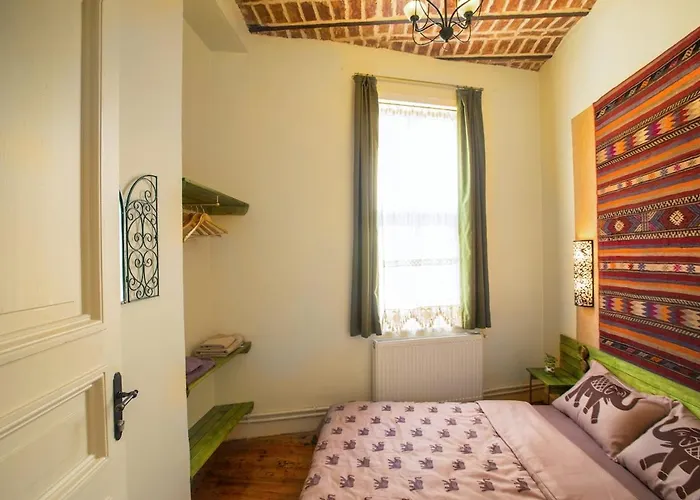 Stunning 5 Bedroom Sunlit Galata