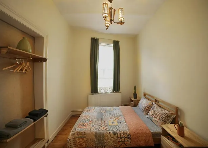 Stunning 5 Bedroom Sunlit Galata *