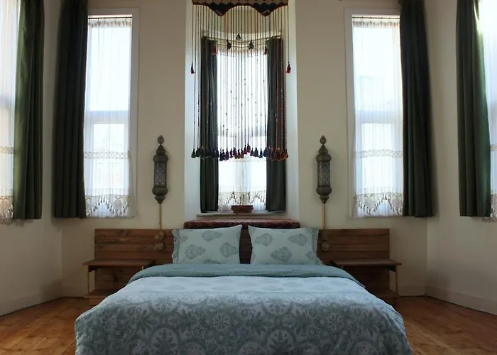 Stunning 5 Bedroom Sunlit Galata * イスタンブール