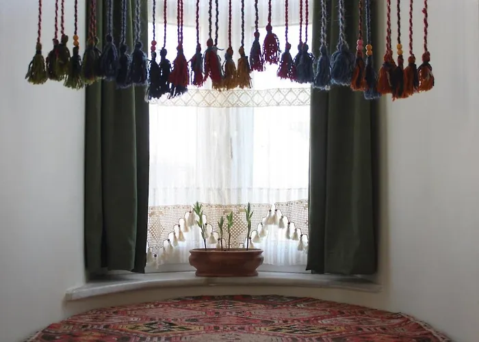 Stunning 5 Bedroom Sunlit Galata