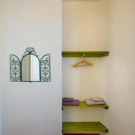 Stunning 5 Bedroom Sunlit Galata * اسطنبول