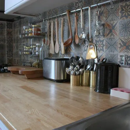 Stunning 5 Bedroom Sunlit Galata *