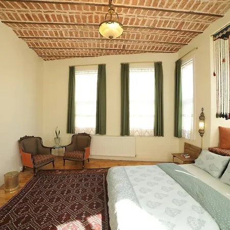 Apartment Stunning 5 Bedroom Sunlit Galata Istanbul