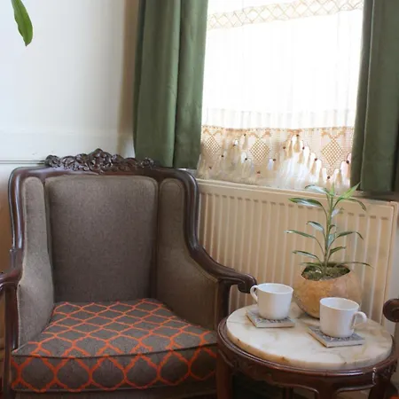Stunning 5 Bedroom Sunlit Galata * Istanbul